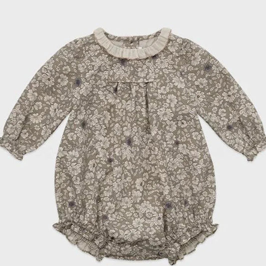 Langärmeliger Baby-Strampler