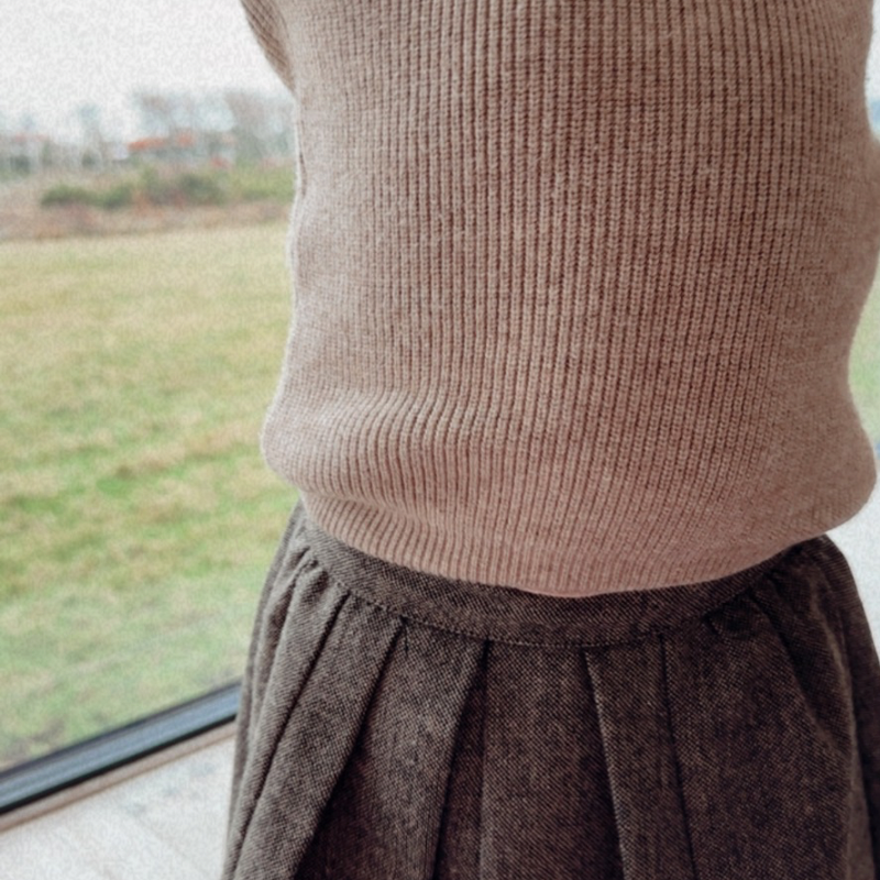 Komfortabler Rollkragenpullover für Kinder