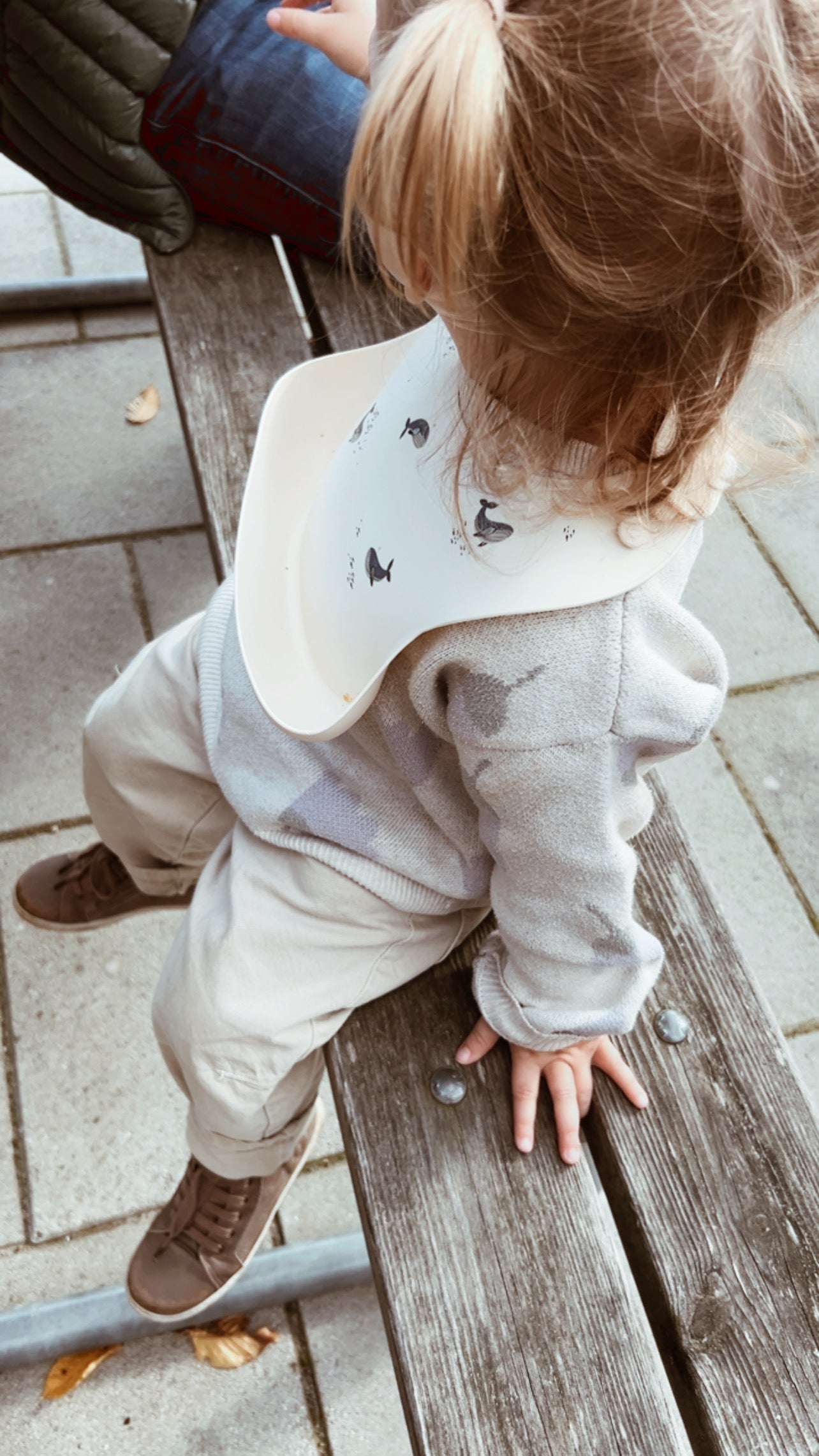 Baby-Silikonlätzchen „Clean-Comfort“ | Lebensmittelecht | Auffangschale | Soft-Silikon