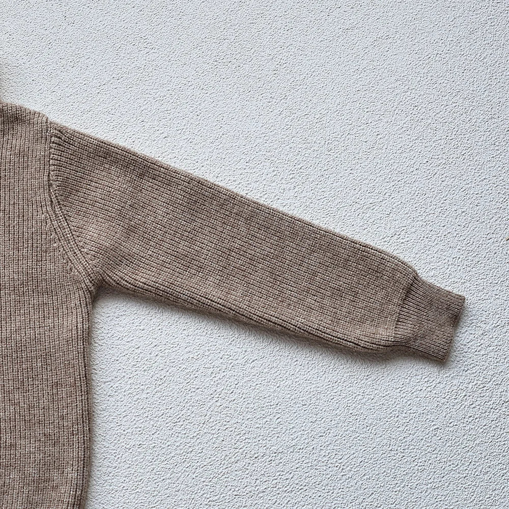 Komfortabler Rollkragenpullover für Kinder