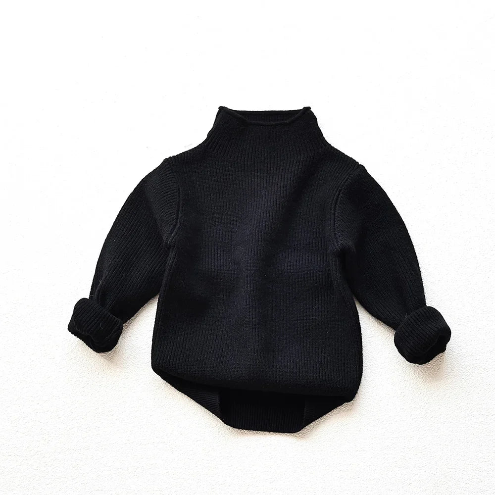 Komfortabler Rollkragenpullover für Kinder